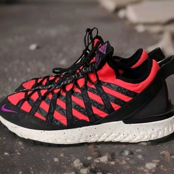Nike ACG React Terra Gobe Bright Crimson Trail Running Shoes Men's Size 10 - Picture 1 of 8